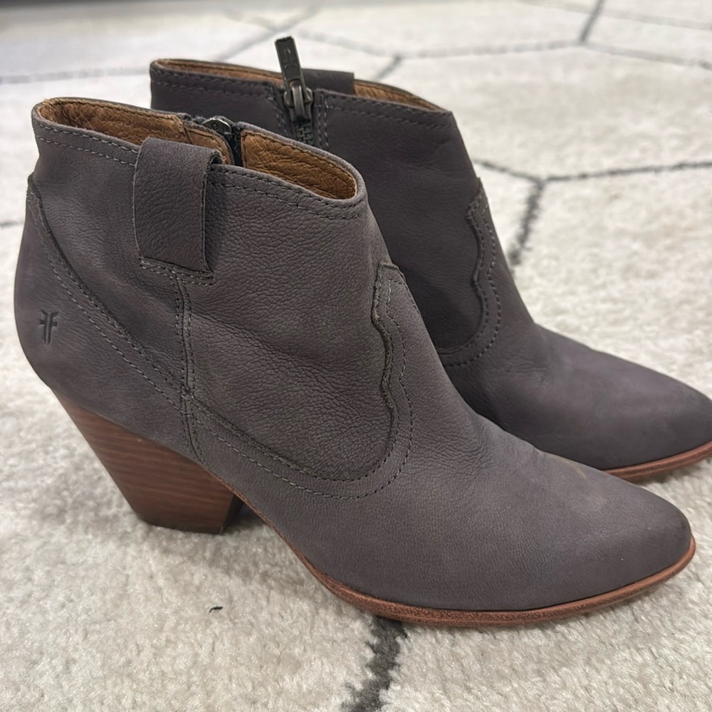 Ankle boots